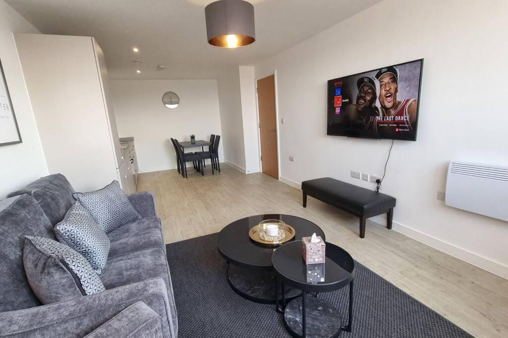 2 Bedroom Penthouse Manchester Exterior foto